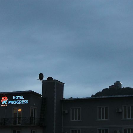 Hotel Progress Batumi Kültér fotó