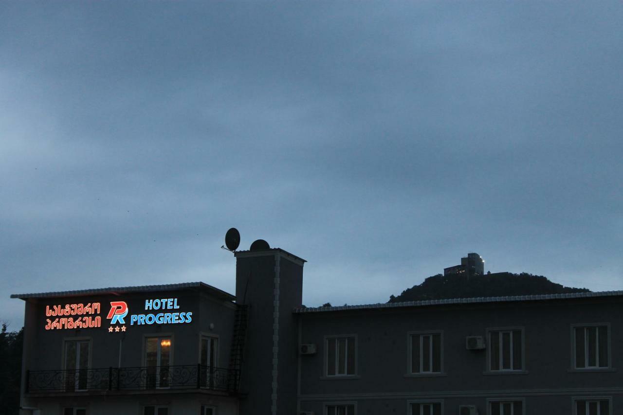 Hotel Progress Batumi Kültér fotó