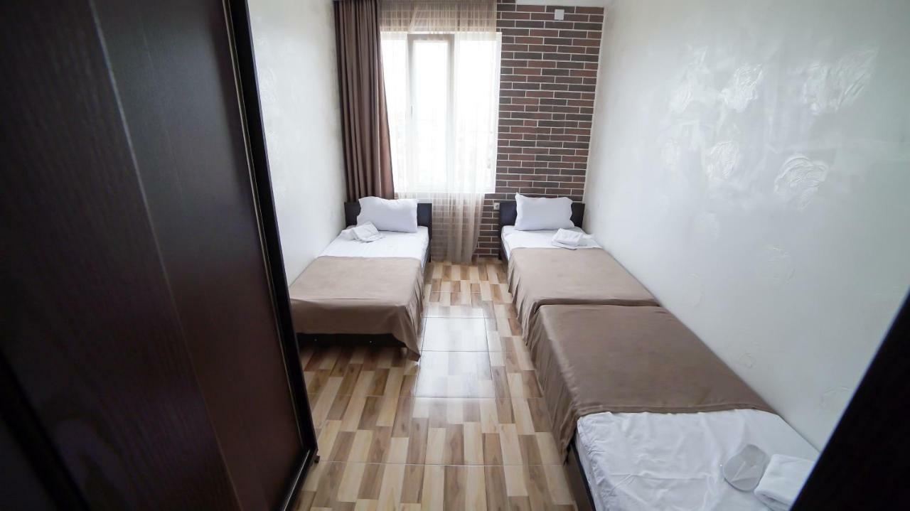 Hotel Progress Batumi Kültér fotó